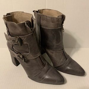 RARE!! BRAND NEW Freebird - Joey Booties - 9